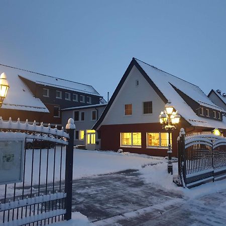 Fewo Fruehling In Der Villa Waldrand Mit Grossem Garten Bad Wünnenberg Εξωτερικό φωτογραφία